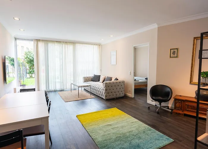 Paradise Apartment *